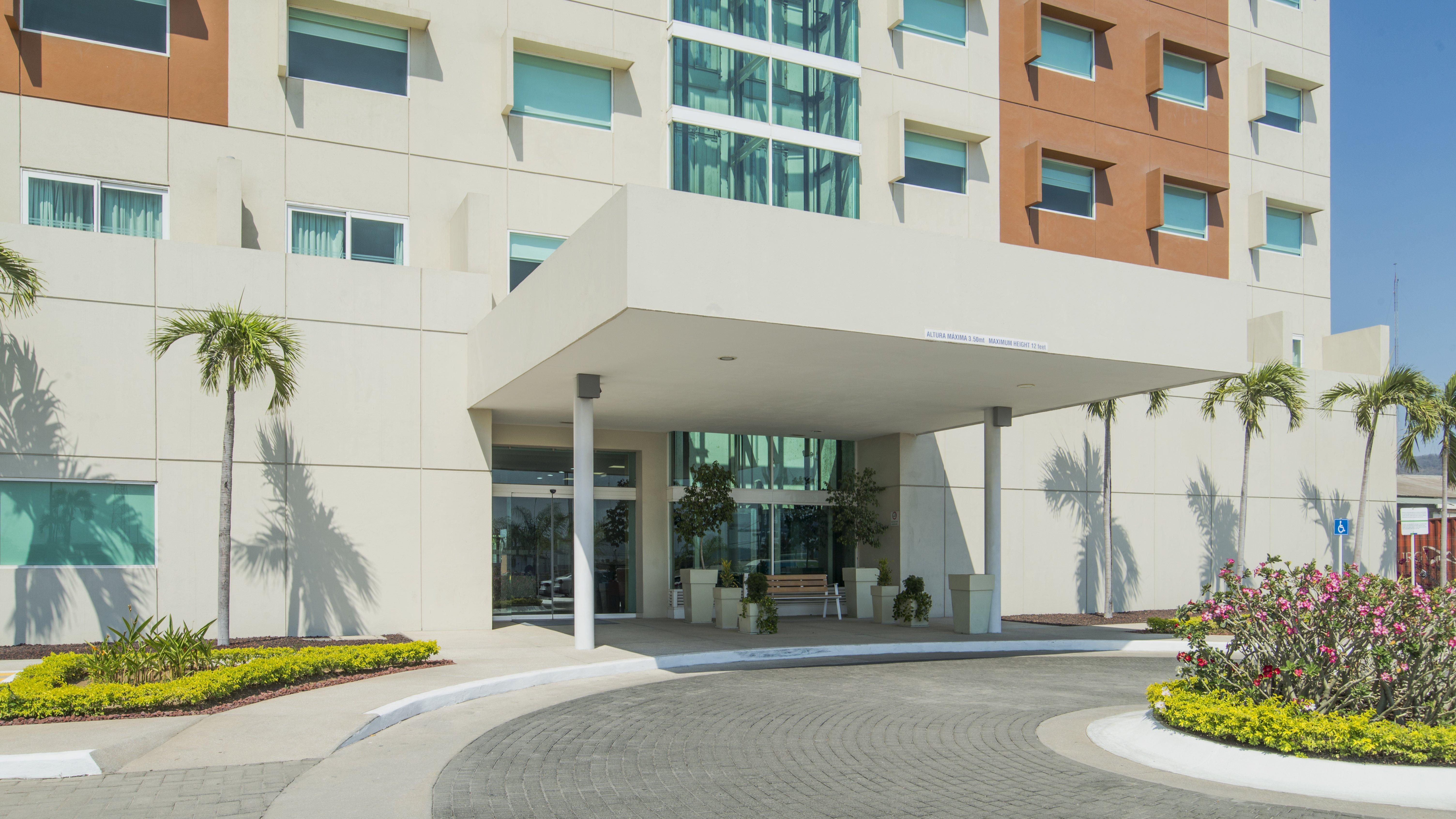 Holiday Inn Express Manzanillo By Ihg Dış mekan fotoğraf