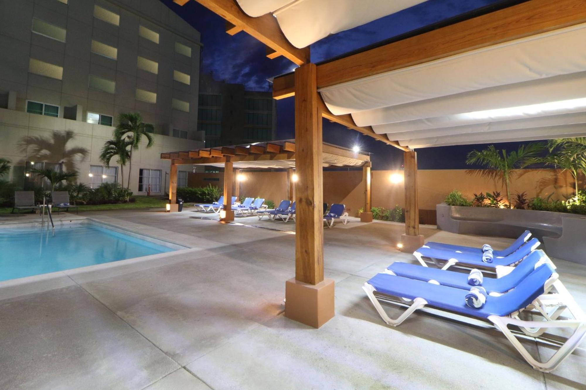 Holiday Inn Express Manzanillo By Ihg Dış mekan fotoğraf